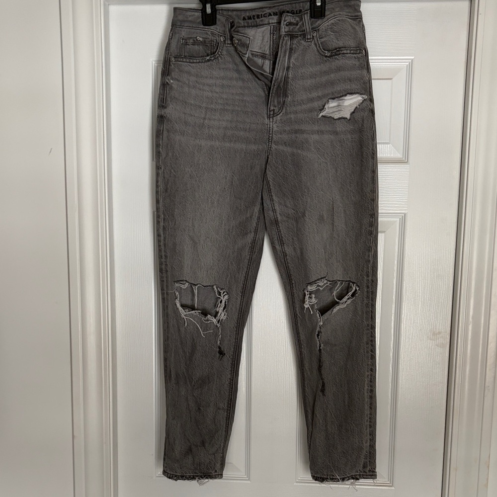 American Eagle Outfitters Women's Distressed Gray Cropped Jeans